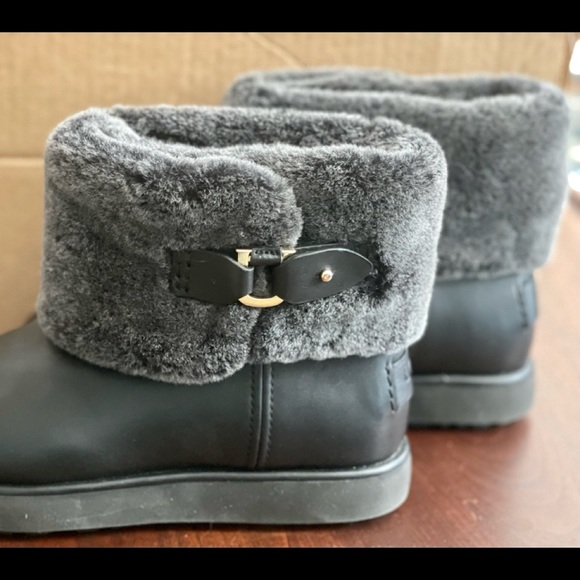 UGG Mini Berge Black Leather Shearling Mini Boot 7 - Picture 2 of 6